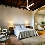 Mora De Dalt Hotel