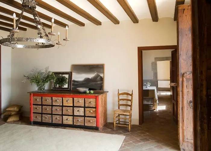 Mora De Dalt Hotel