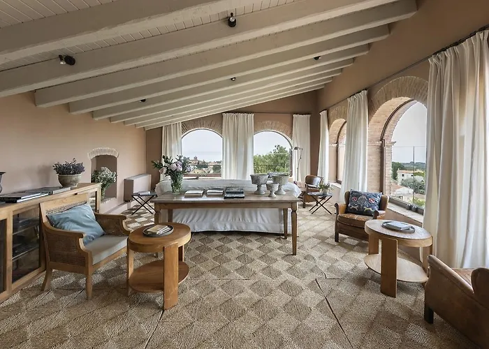 Mora De Dalt Hotel Sant Vicenç de Montalt