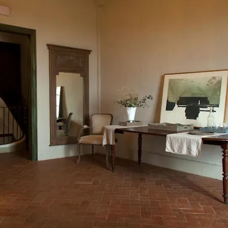Hotel Mora De Dalt