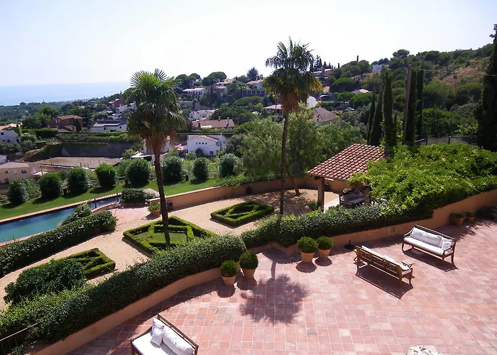 Mora De Dalt Hotel 3*